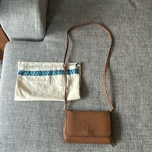 REAL Tory Burch cross body in saddle bag